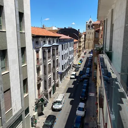 Διαμέρισμα Maison San Isidoro - Garaje Y Wifi Gratuito León
