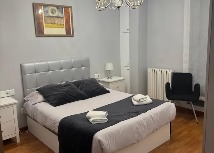 Maison San Isidoro - Garaje Y Wifi Gratuito León